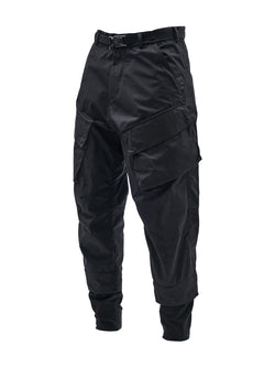 U porno tomosha qilishni soradi Jinsiy aloqa uchun onaning mushukini tishlagan