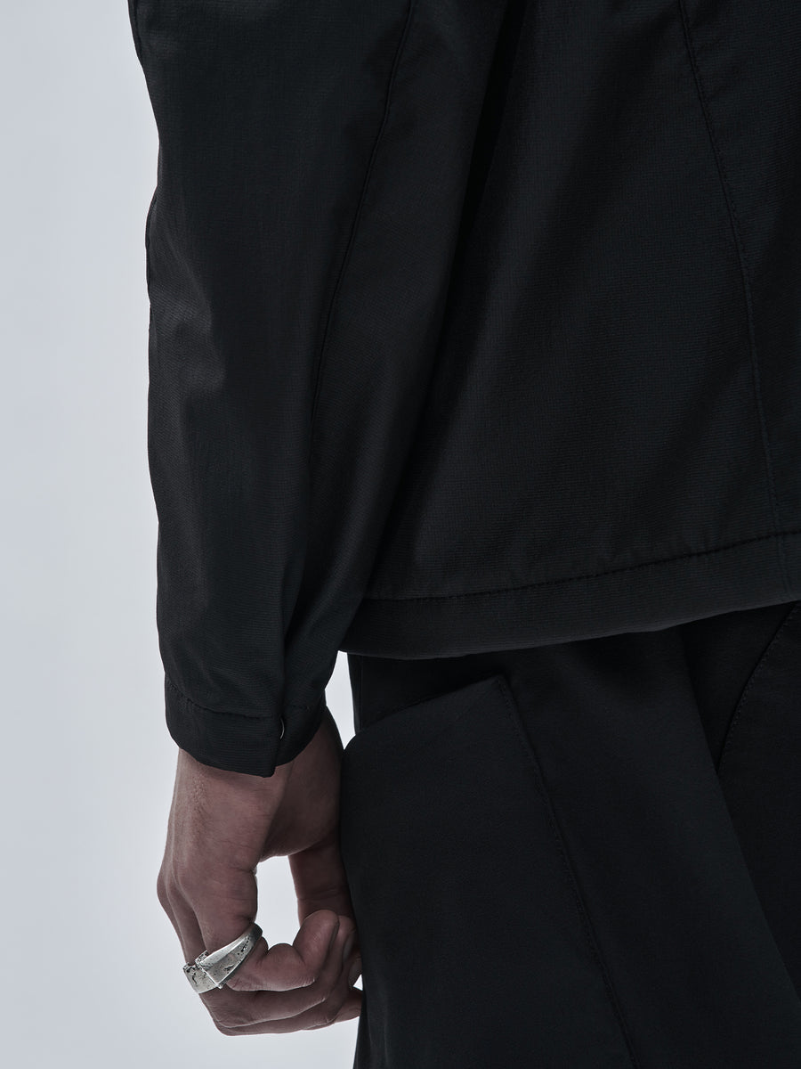 Closed adjustable snap cuff