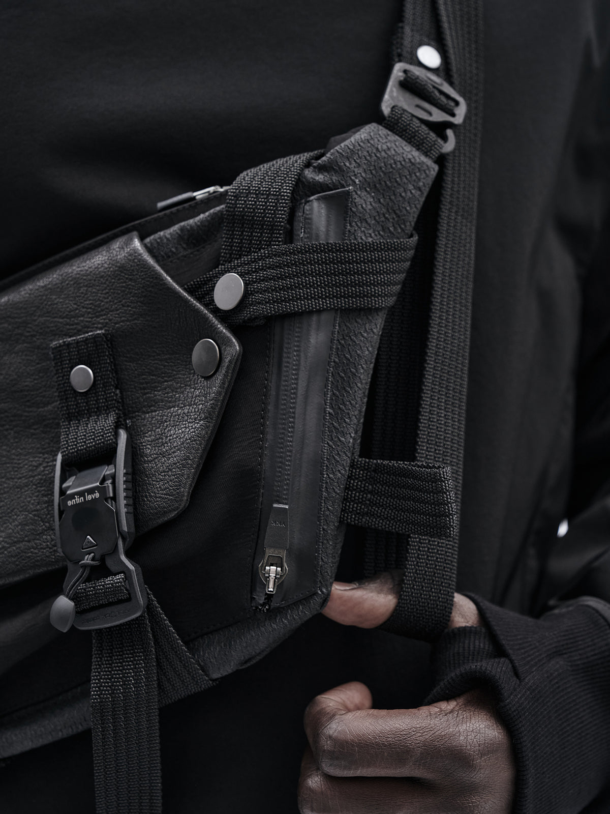 erein crossbody bag kangaroo leather / kevlar