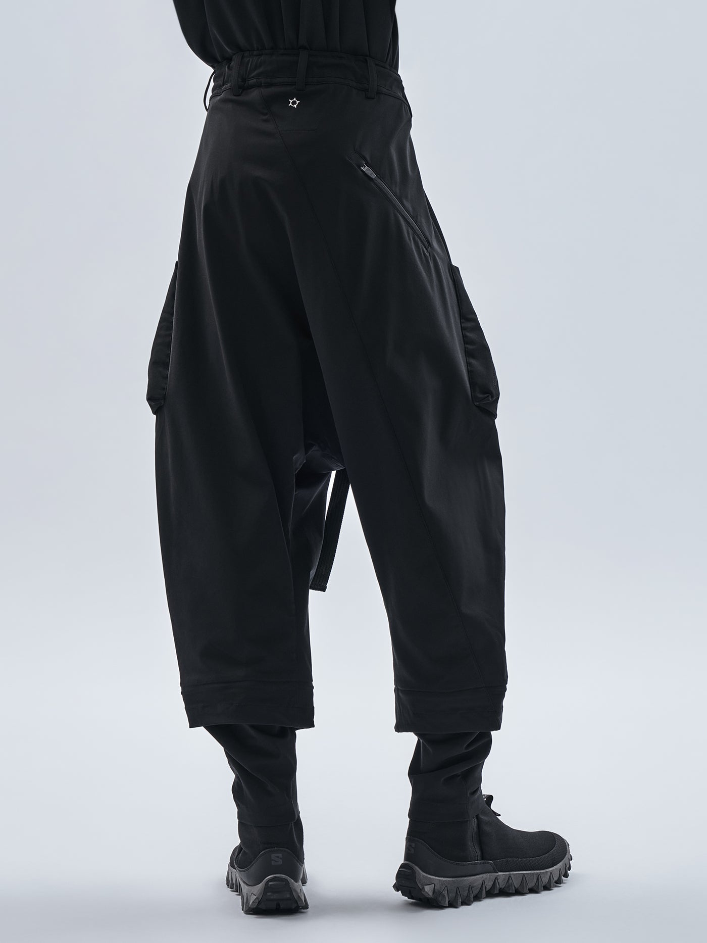 パンツ DIAGONAL : 25SS / CRINKLE CARGO PANTS (BLACK) Men's Utility pants in overdyed nylon | Black | Diesel