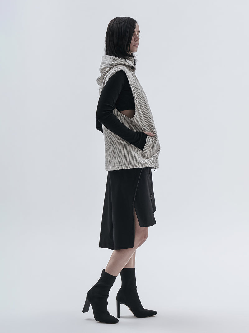 otzan vest chalk stripe moon