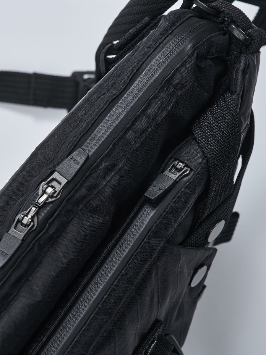 Separate YKK AquaGuard® zipped compartments