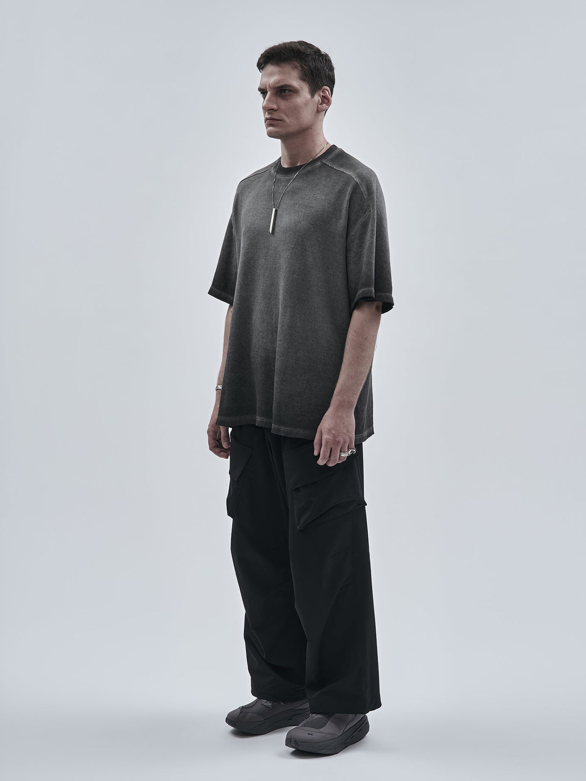 ELZARI TEE GREY