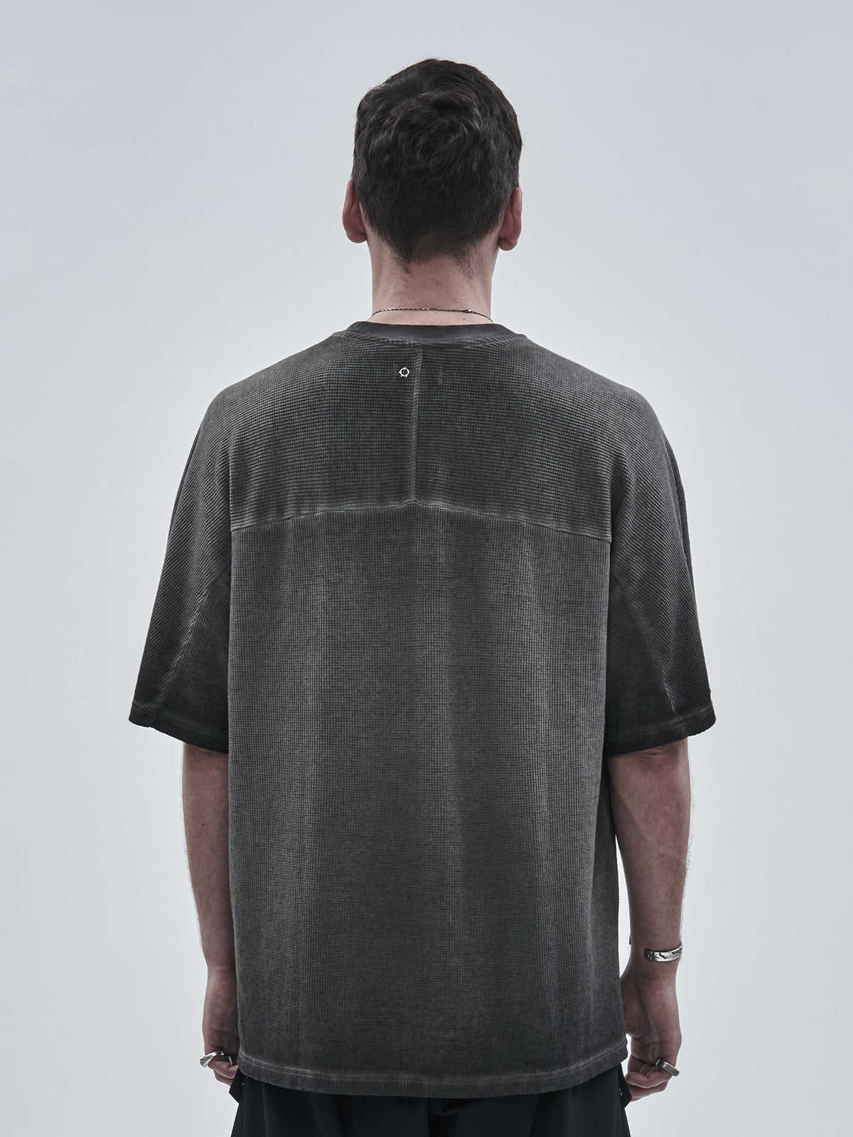 ELZARI TEE GREY