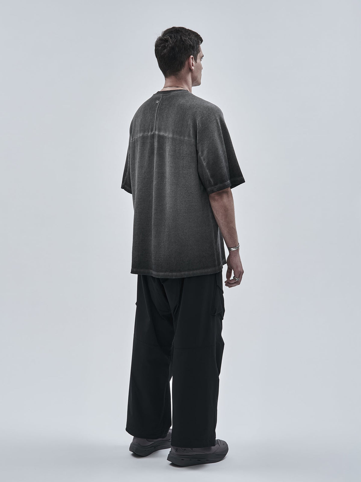 ELZARI TEE GREY