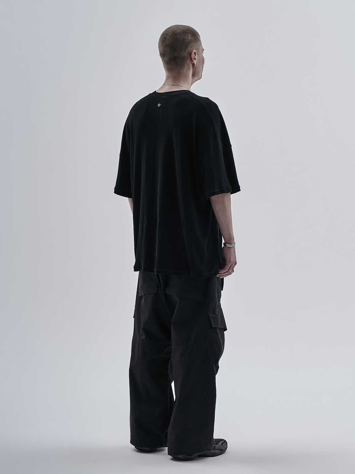 oian tee lycocell/wool black