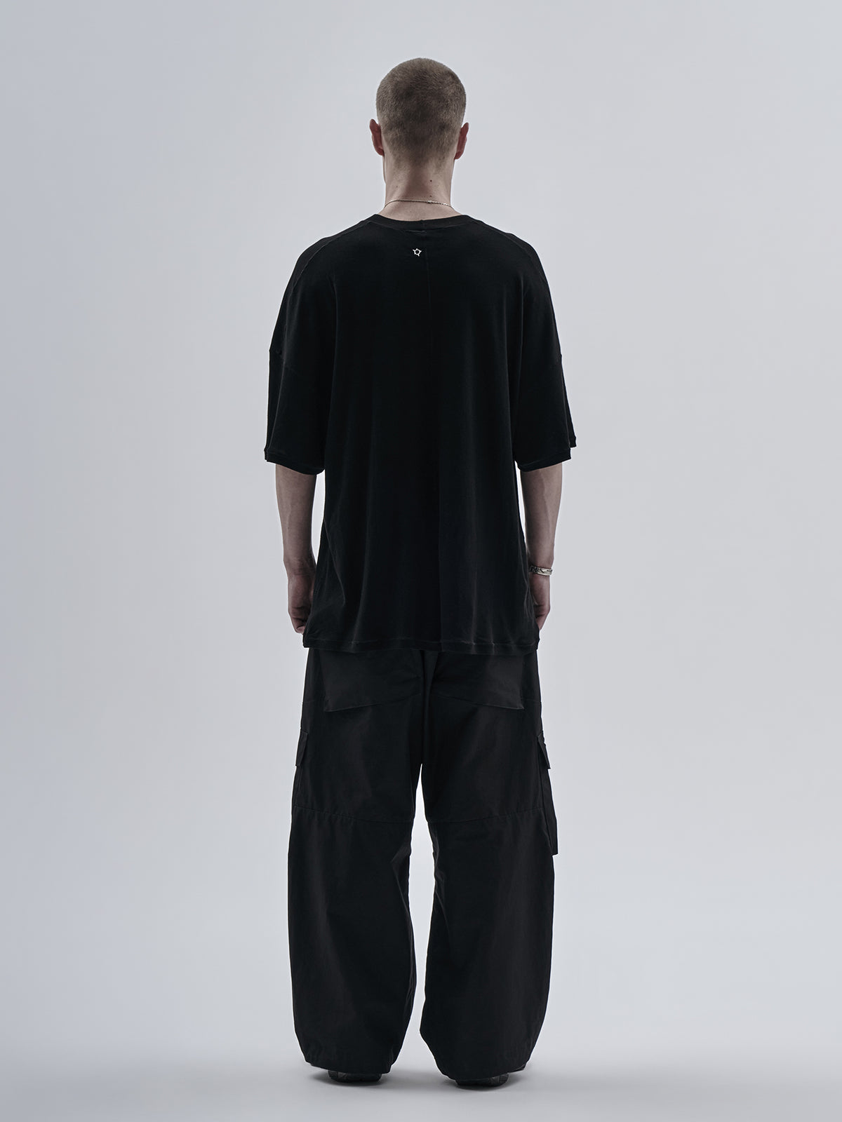 oian tee lycocell/wool black