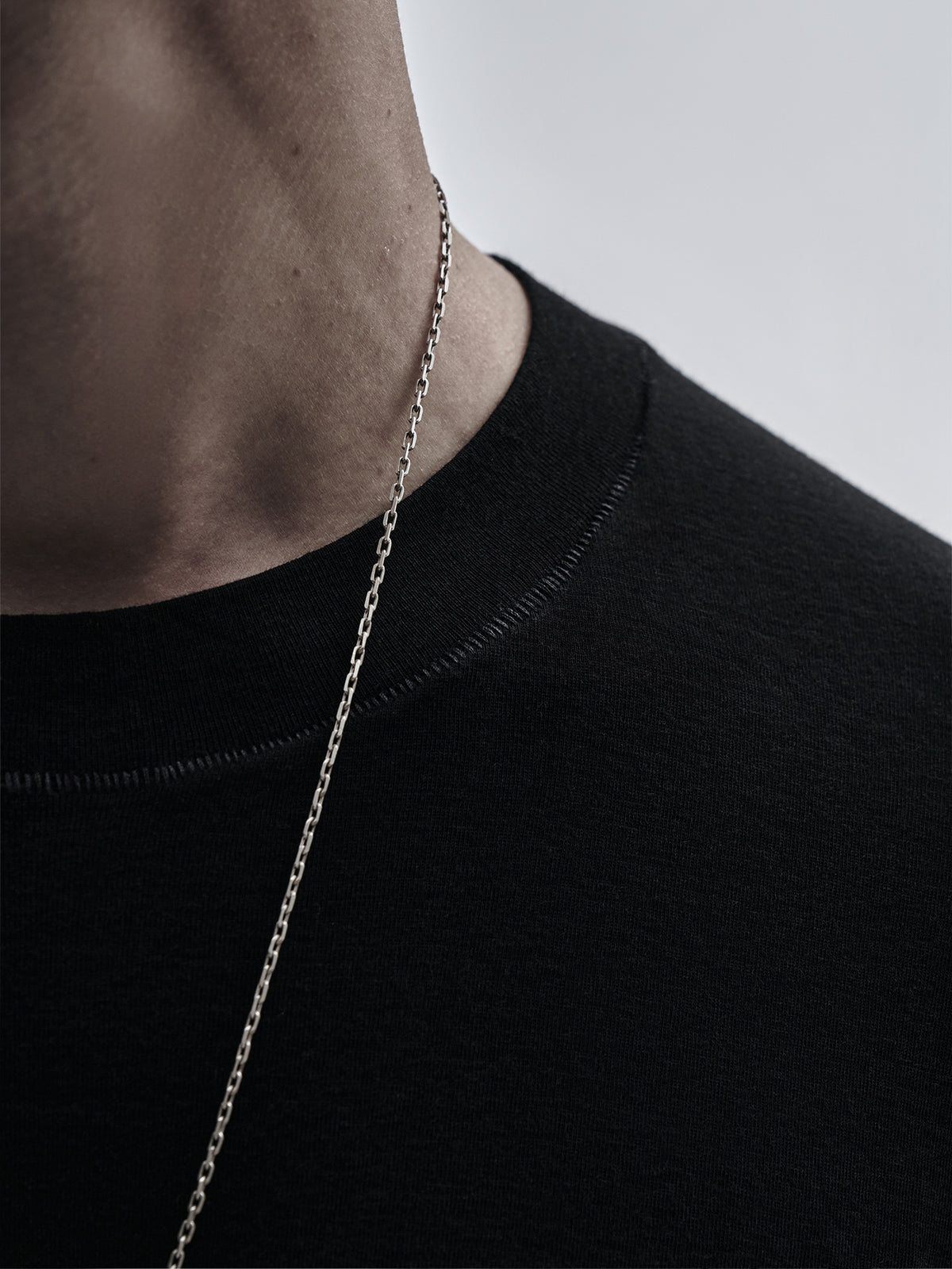 oian tee lycocell/wool black