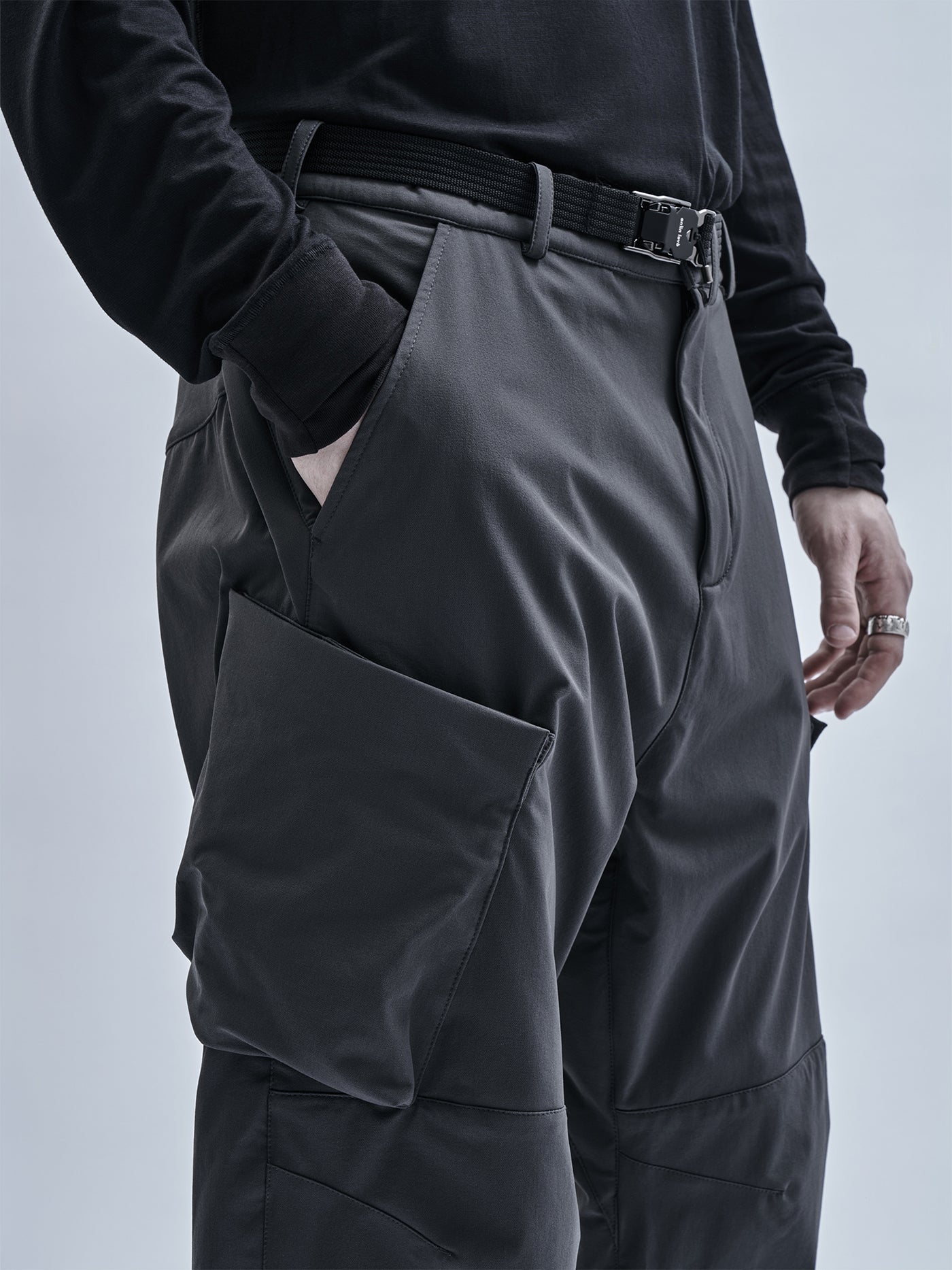 arrate cargo pants schoeller dryskin iron grey – enfin levé arrate cargo pants schoeller dryskin iron grey – enfin levé