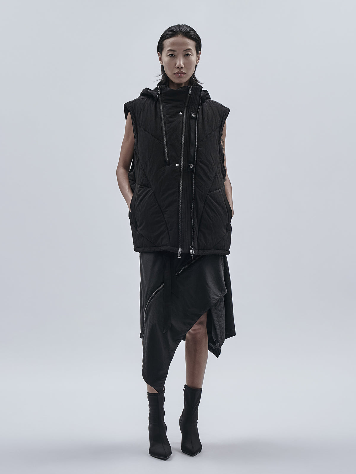 otzan padded vest nylon metal black