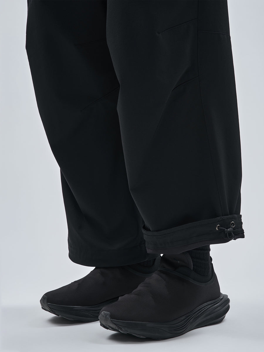 Cord-adjustable leg opening
