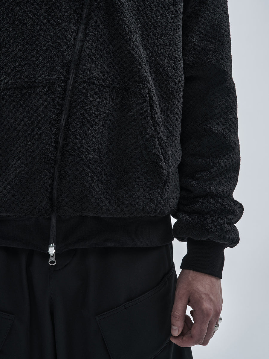 Ribbed cuff and hem finish
