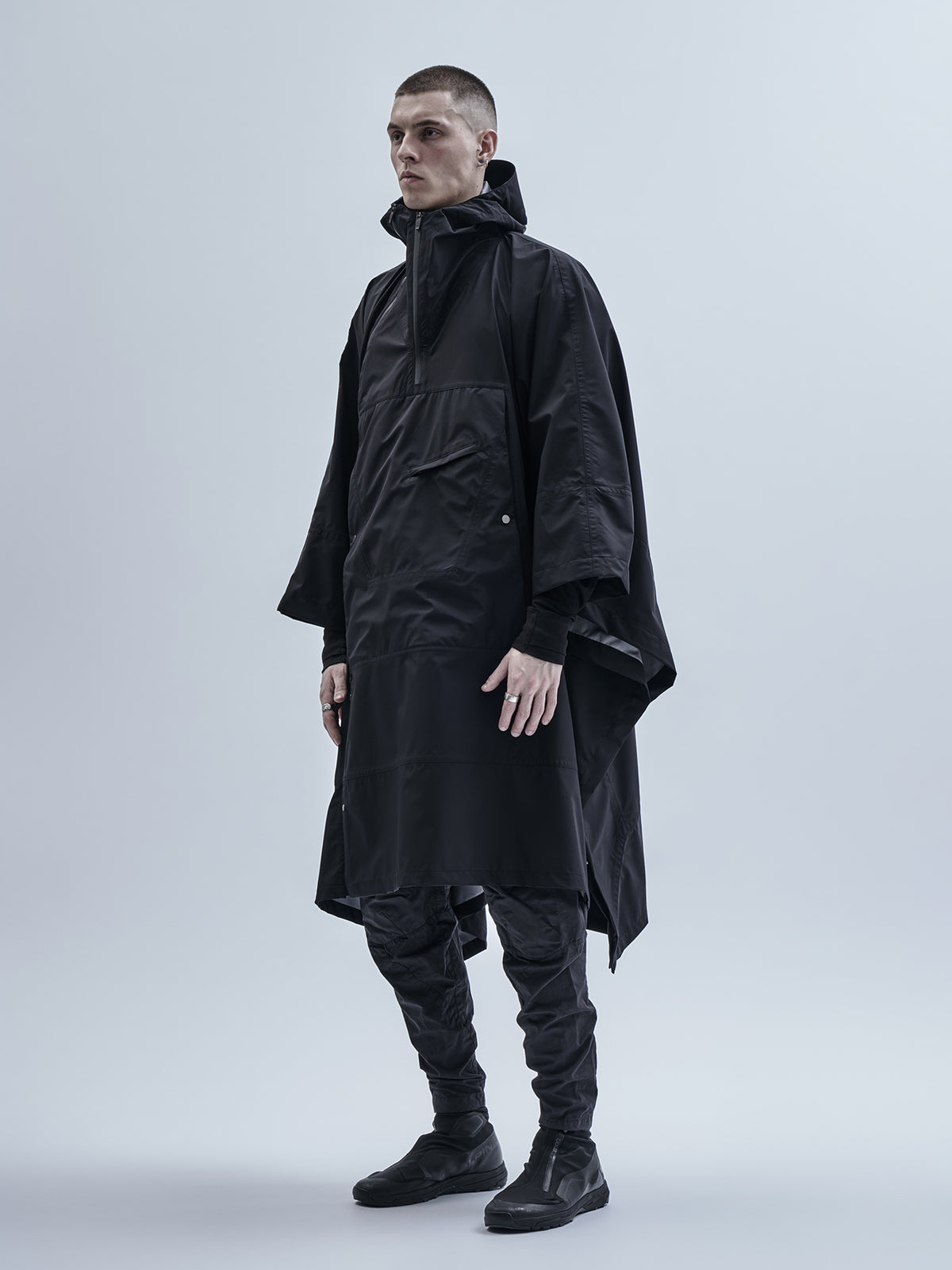 arin poncho schoeller allweather black