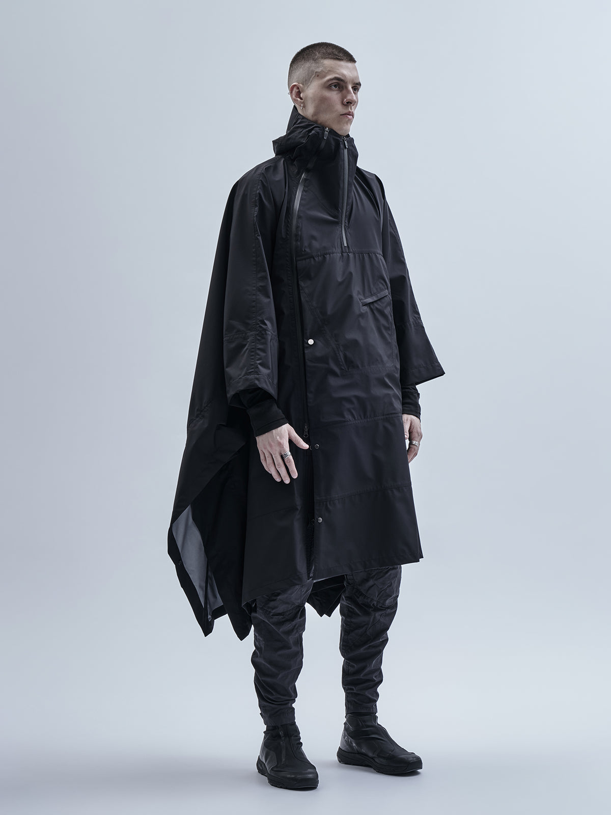 arin poncho schoeller allweather black