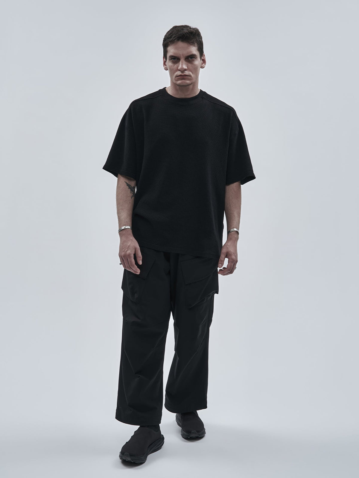 ELZARI TEE BLACK