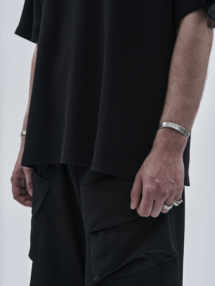 Double-needle hem finish