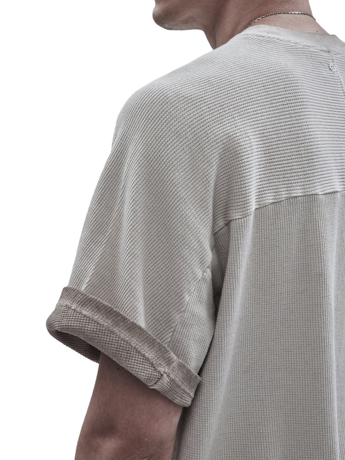 ELZARI TEE WEATHERED STONE