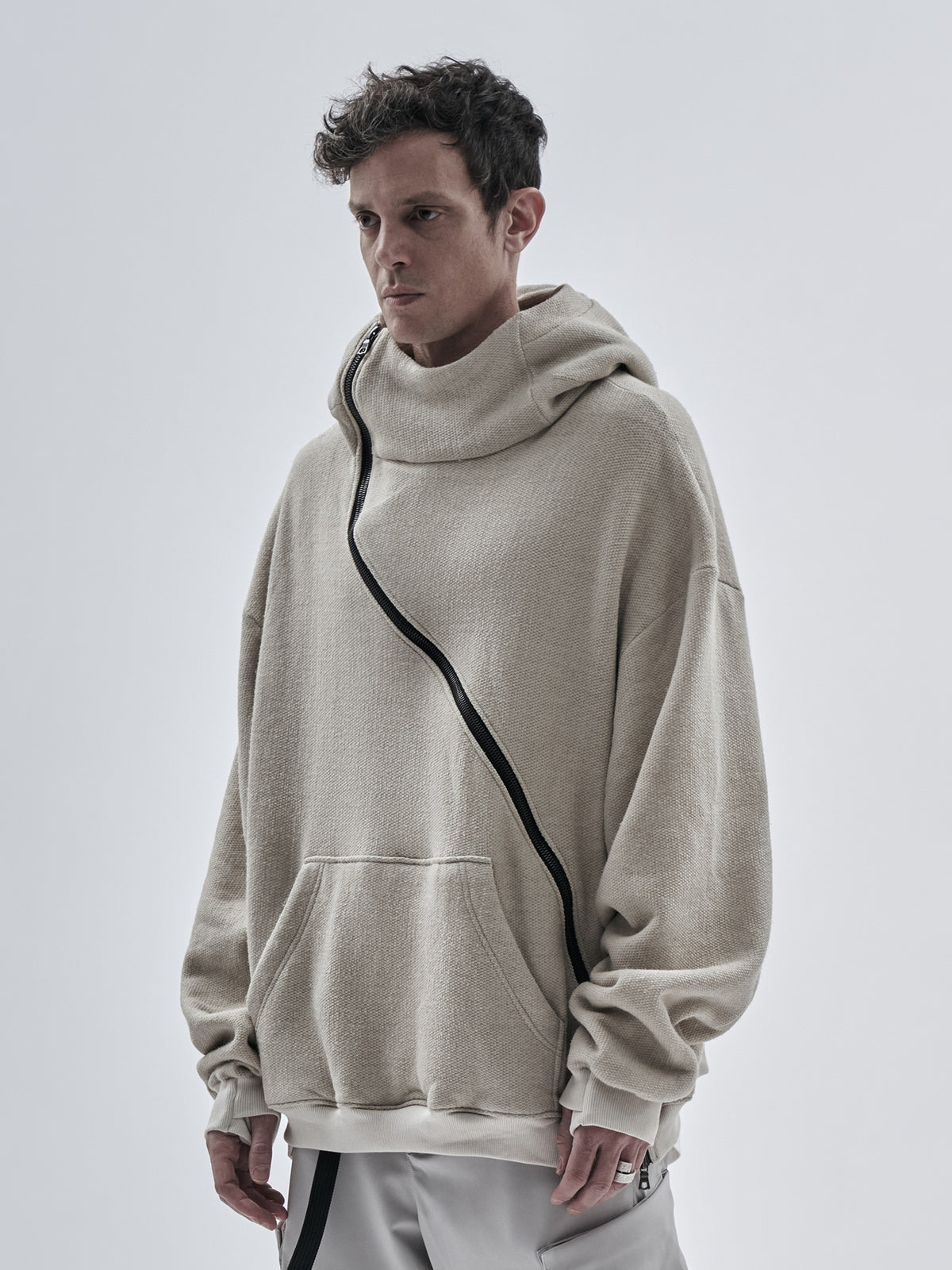 gurutze hoodie cold dyed moon