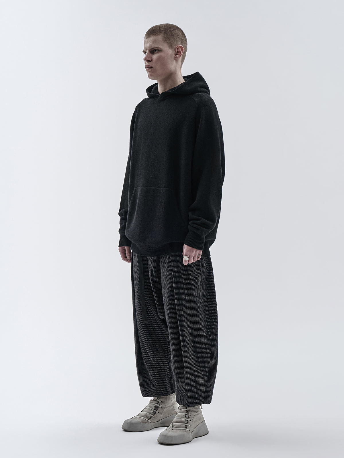 beira cashmere wool hoodie black