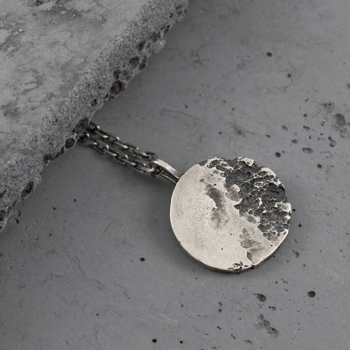 bikain pendant