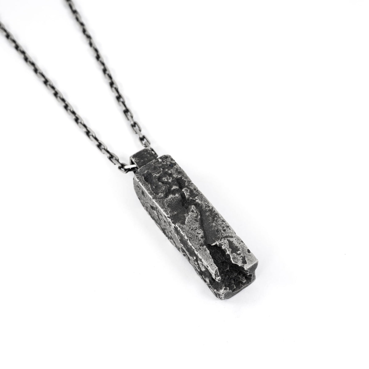 mendeko pendant